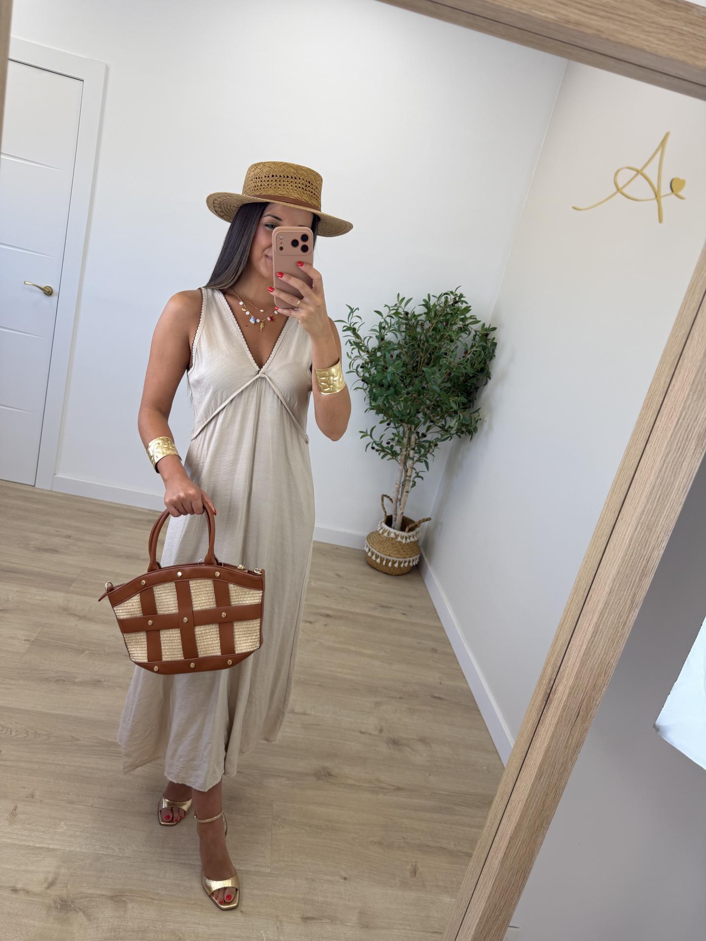 Vestido Divina Camel
