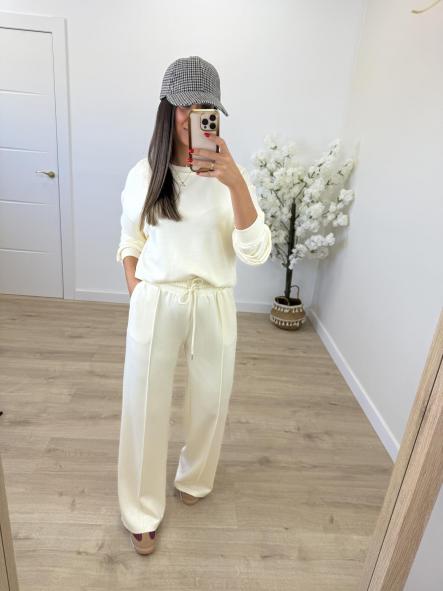 Pantalón Beige Cómodo [2]