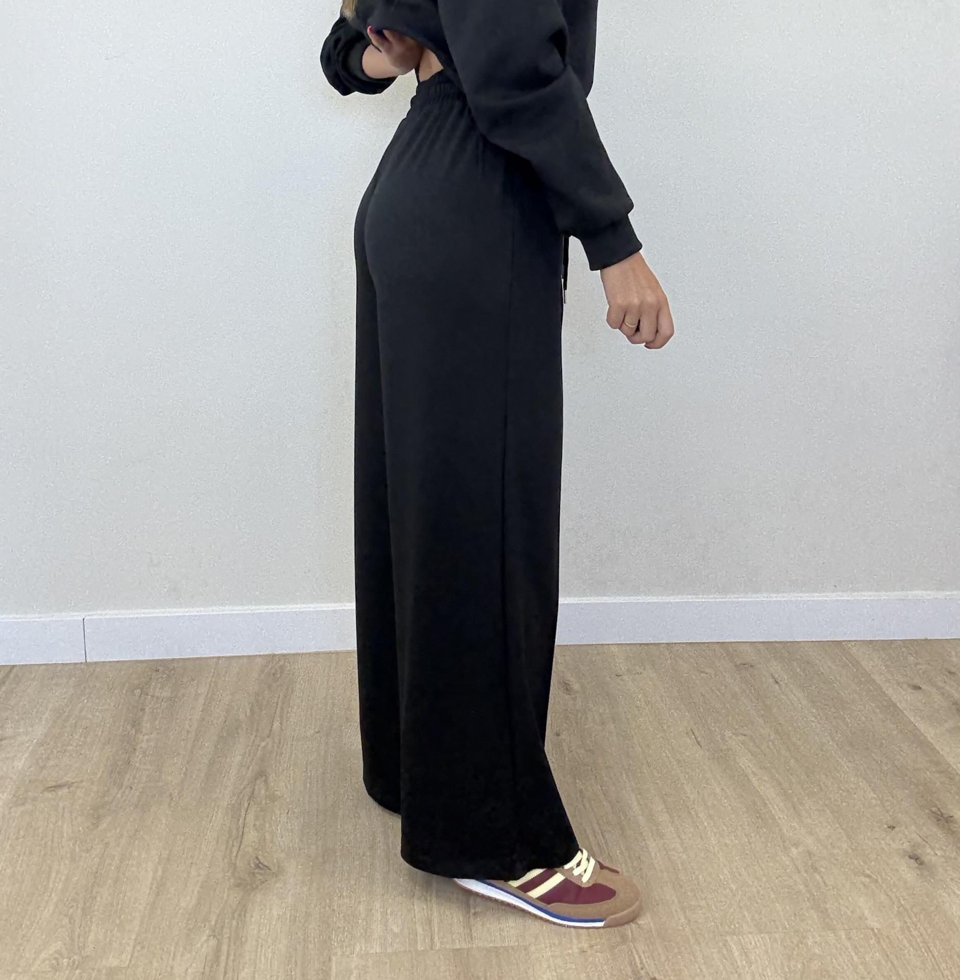 Pantalón Negro Cómodo