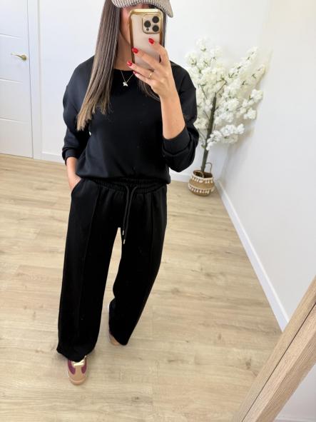 Pantalón Negro Cómodo [2]