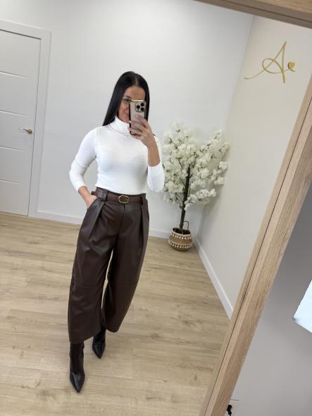 Pantalón Chocolate Praga [2]