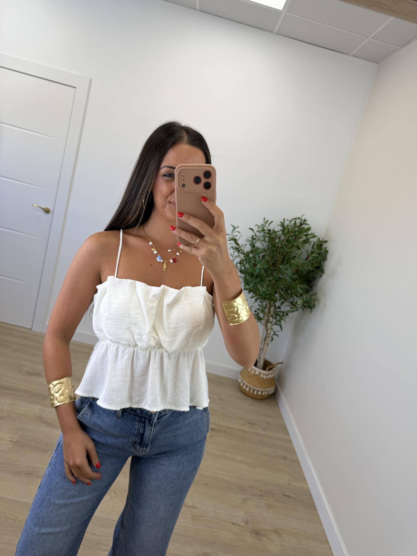 Top Claudia Blanco