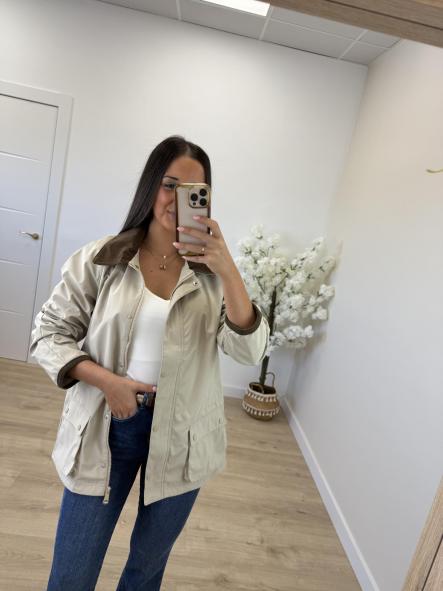Cazadora Charlotte Beige