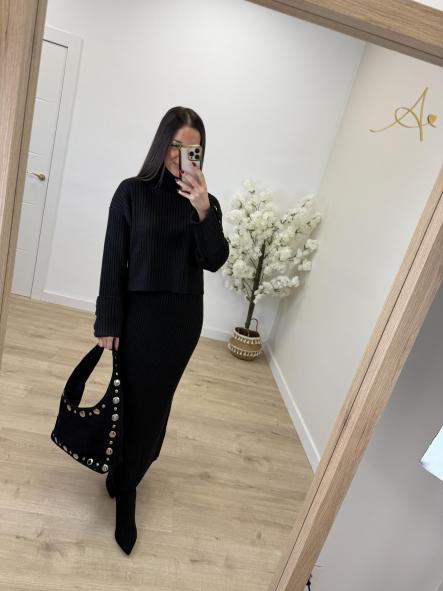 Conjunto Negro Berrocal [1]