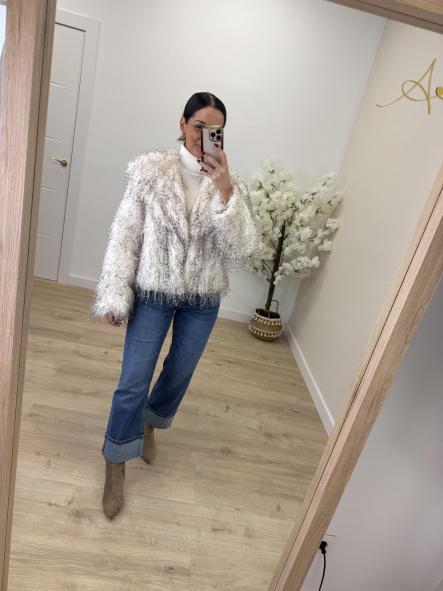 Chaqueta Blanca Pelito [2]