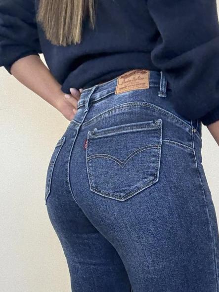 Jeans Campana Faja Etiqueta Roja [3]