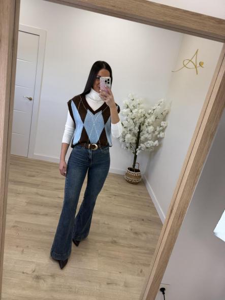 Chaleco Rombos Celeste y Chocolate [2]