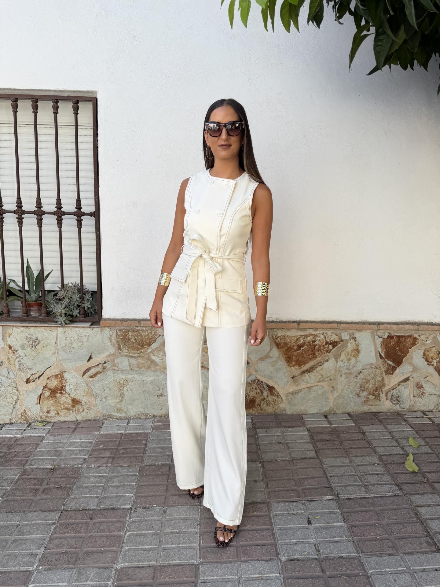 Conjunto Blanco Pespuntes