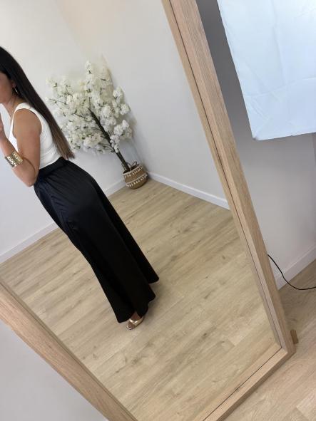 Pantalón Sedoso Negro [2]