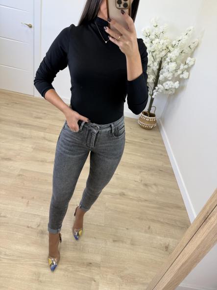 Jeans Gris Skinny Faja Etiqueta Roja Push Up [5]