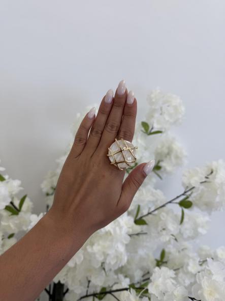 Anillo Resina Blanco y Dorado 