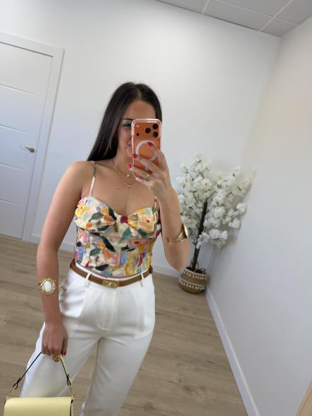 Top Alicia [0]