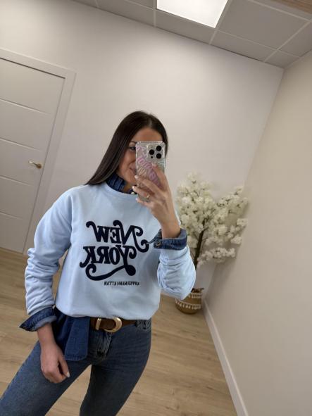 Sudadera Celeste New York