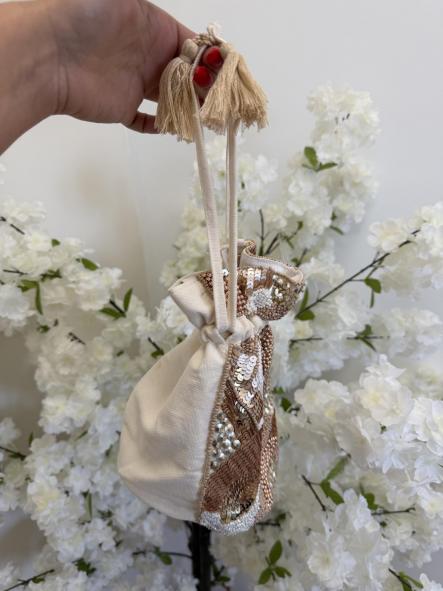 Bombonera Lentejuelas Beige [1]