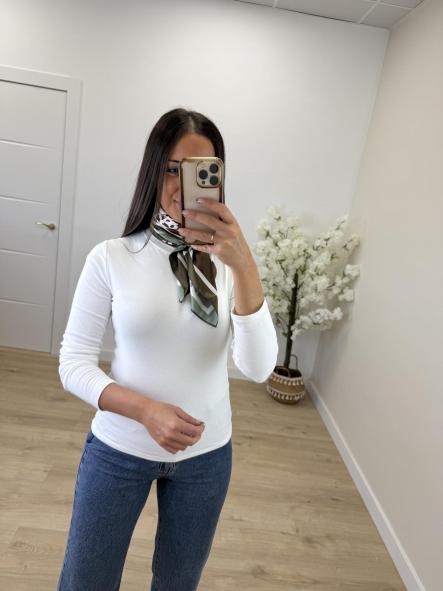 Camiseta Blanca Básica [1]