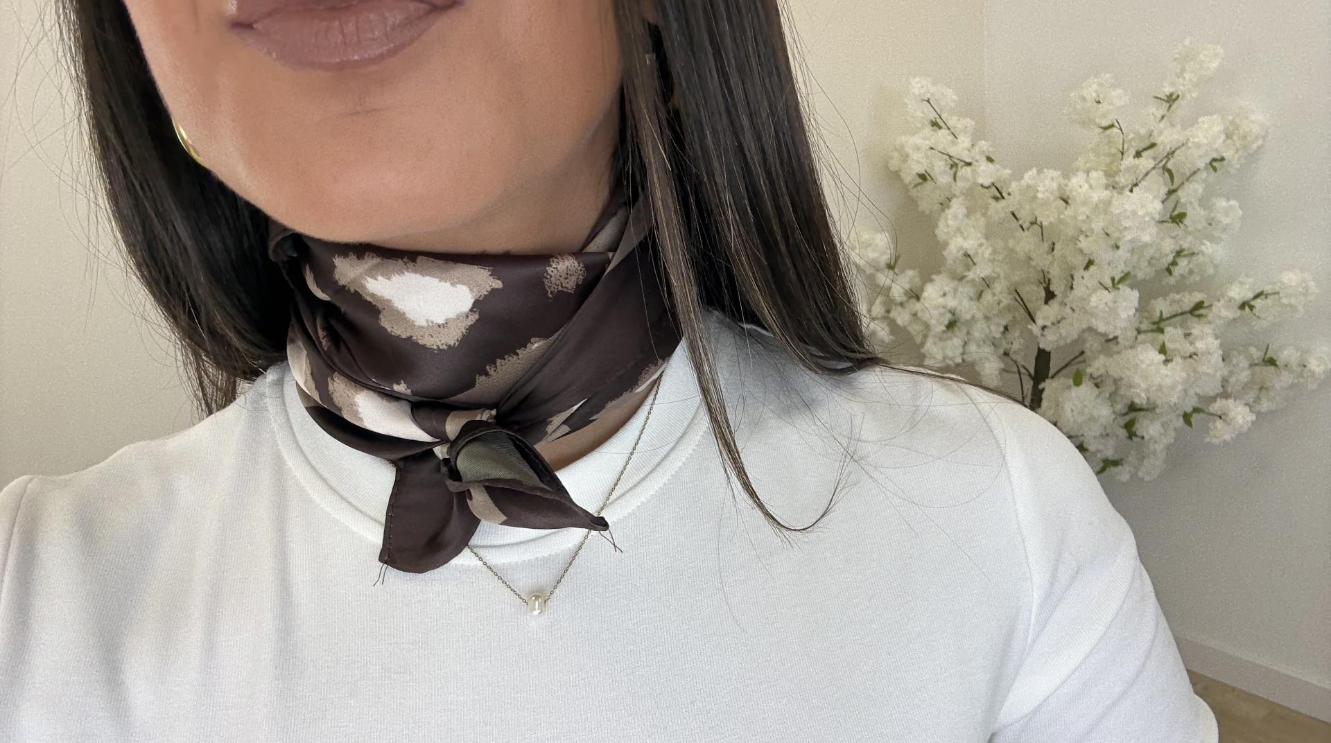 Pañuelo Print Chocolate y Beige