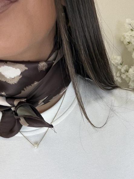 Pañuelo Print Chocolate y Beige