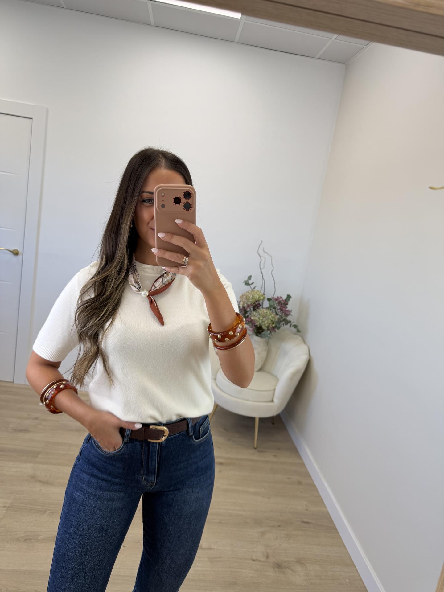 Suéter Blanco Pañuelo