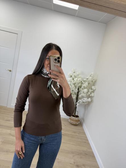 Camiseta Chocolate Básica [1]