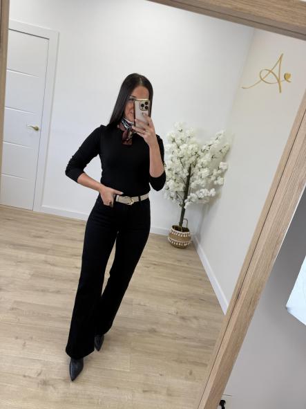 Jeans Negro Recto Etiqueta Roja [7]