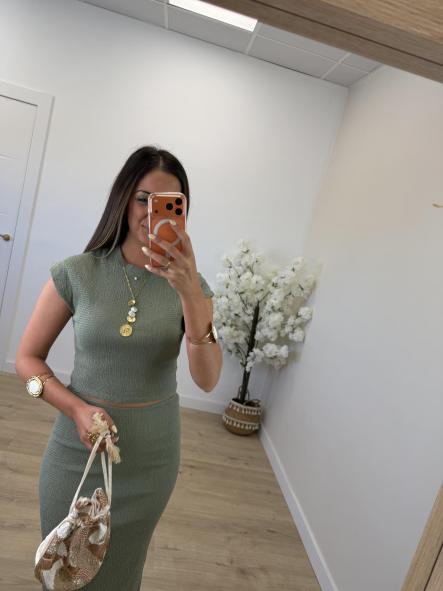 Top Daniela Kaki