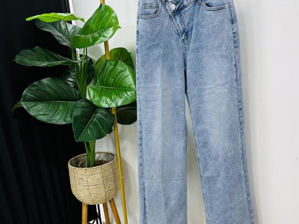 Pantalón Zara 