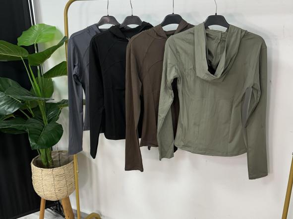 Chaqueta capucha  [1]