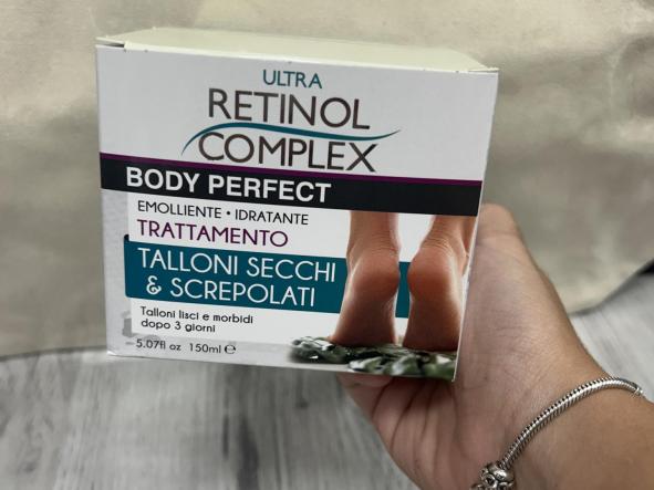 ULTRA RETINOL COMPLEX Tratamiento de talones secos y agrietados 