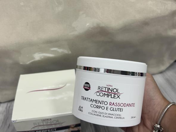 Ultra Retinol Complex Tratamiento Reafirmante Corporal y Glúteos  [1]