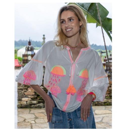 Blusa bordada