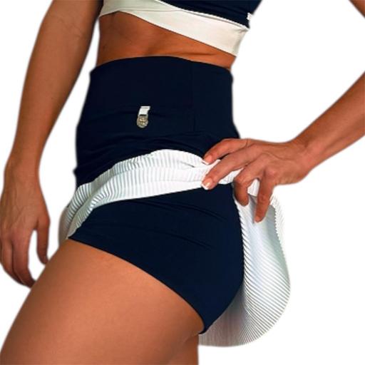 Falda yang plisada  [1]