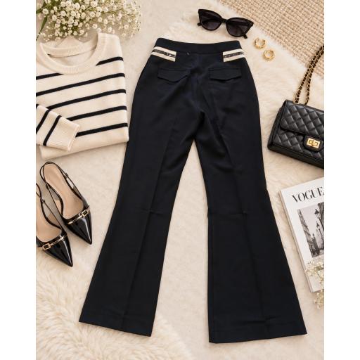 Pantalón  [1]