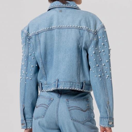 Cazadora vaquera  [2]