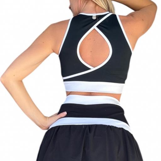 Falda ying cruzada [2]