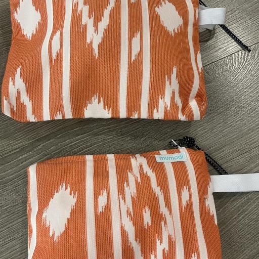 Bolsas de mano median