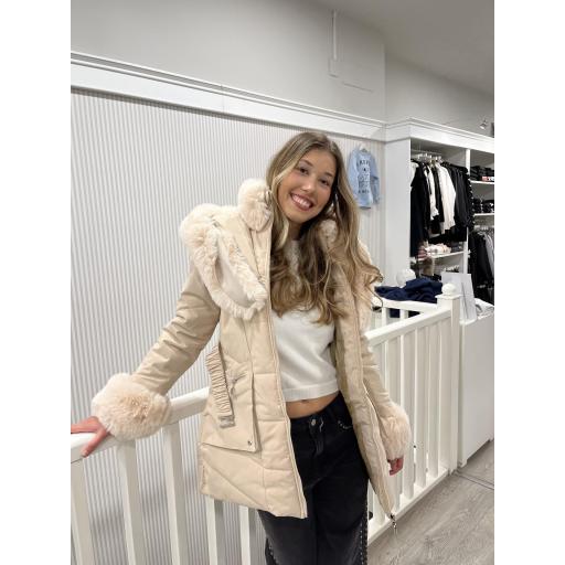 Acolchado beige