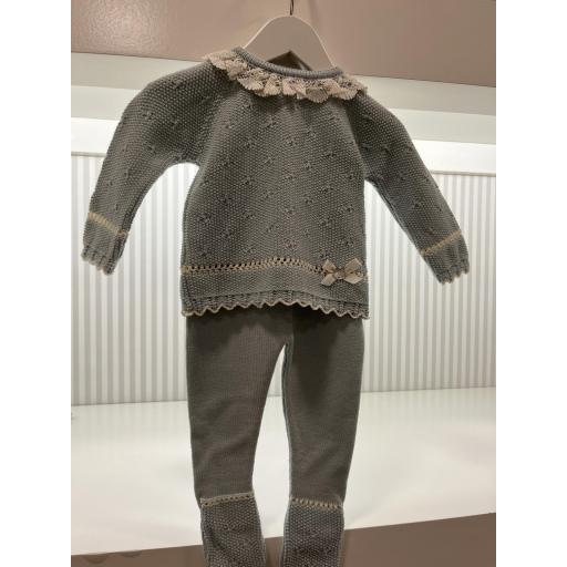 Conjunto de jubón y polaina tiza 