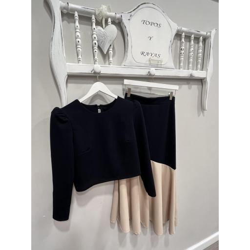 Conjunto bicolor  [1]