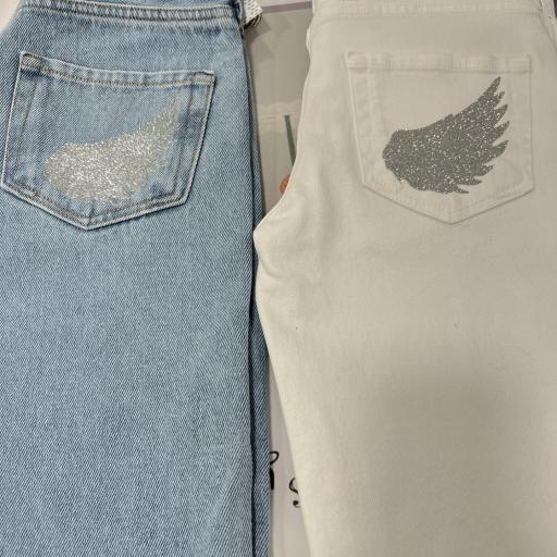 Vaquero tachuelas y alas 