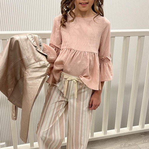 Conjunto pantalón y blusa  [1]