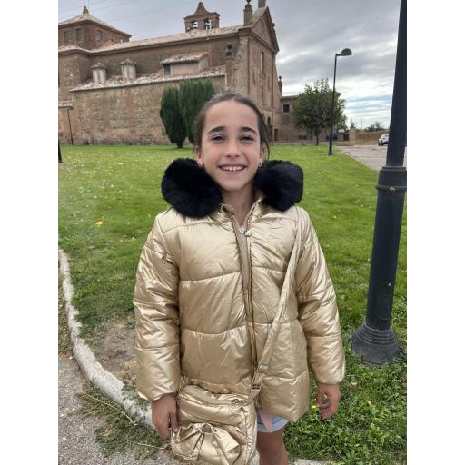 Abrigo y bolso  [0]