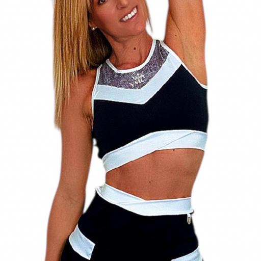 Falda ying cruzada [1]