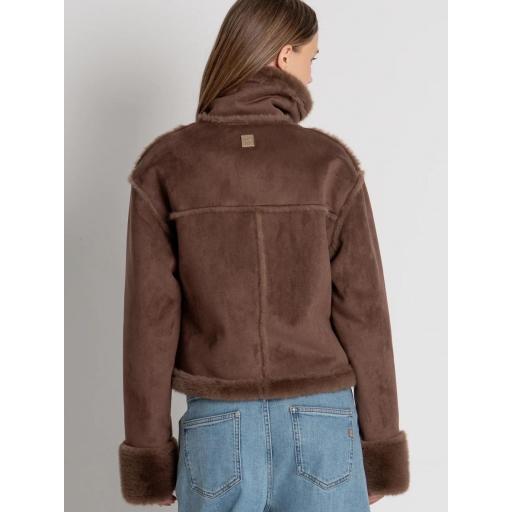 Chaqueta piel sintética  [1]