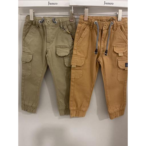 Pantalón cargo 