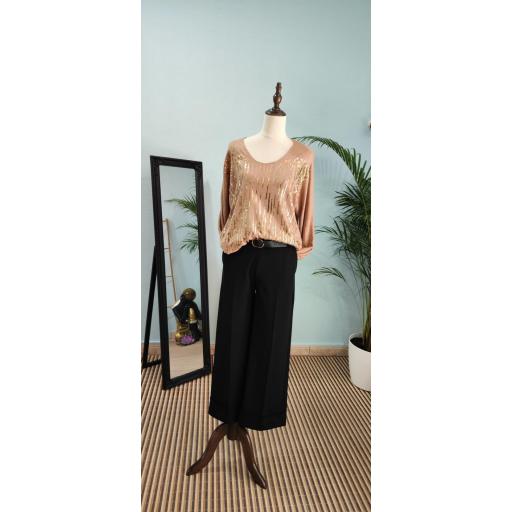 CAMISETA CON DETALLES DORADOS AFRODITA [1]