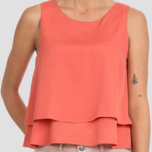 Blusa-color-coral-Tiffosi-volantes [1]