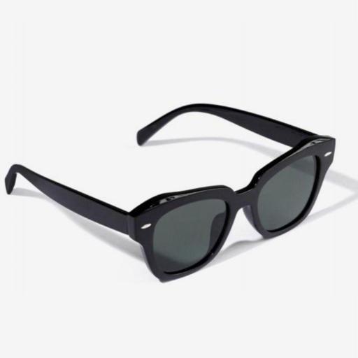 Gafas-sol-negras-Elegancia-y-protección [0]