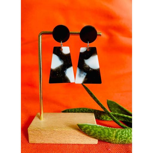 Pendientes itza Blanco y negro Lady Cactus