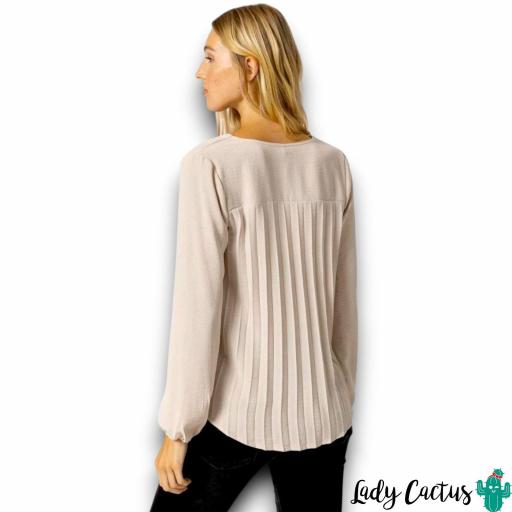Blusa Beige con Escote en Pico de Tiffosi [1]