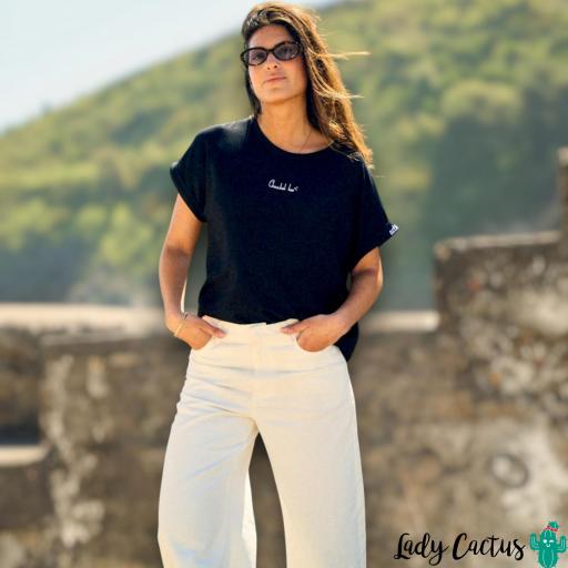 Camiseta Básica Negra Actitud + Anabel Lee